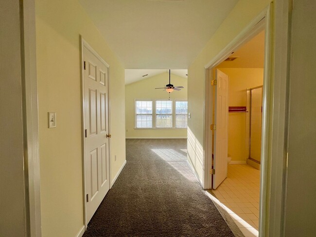 Building Photo - 3 bed/2.5 bath in the Fairways at Stonebri...