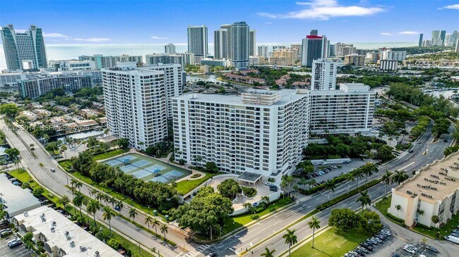 Building Photo - 600 Three Islands Boulevard