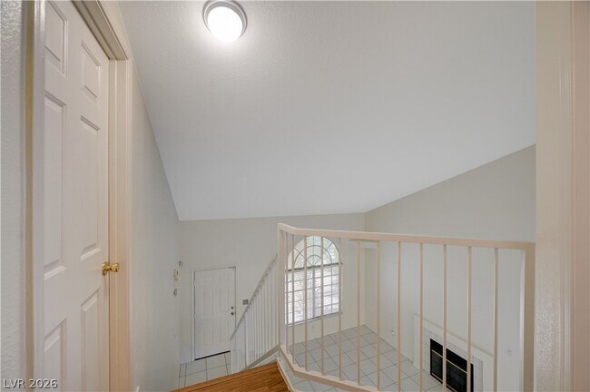 Building Photo - 8039 Teresita Ave