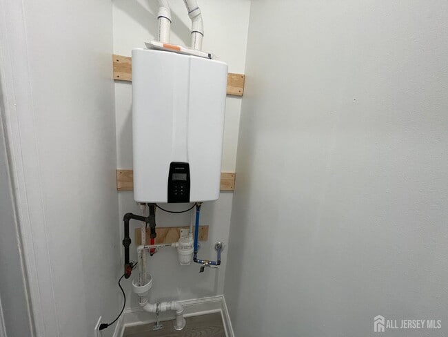 Building Photo - 103 Bayard St