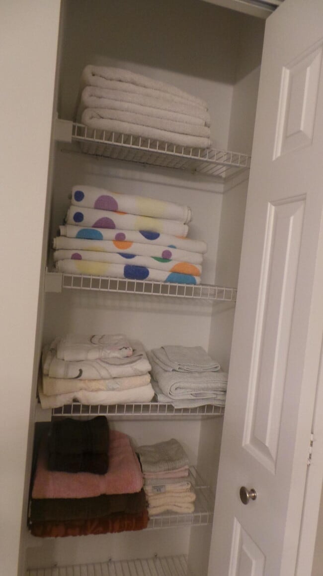 Building Photo - 610 Clematis St