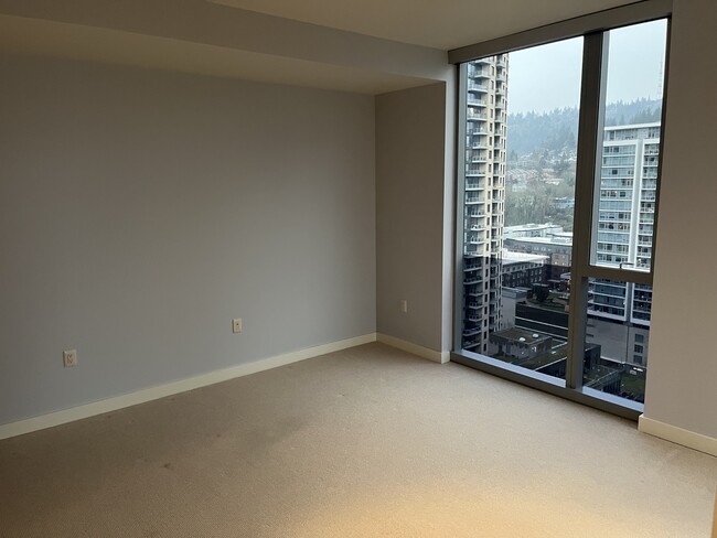 Building Photo - 841 S Gaines St