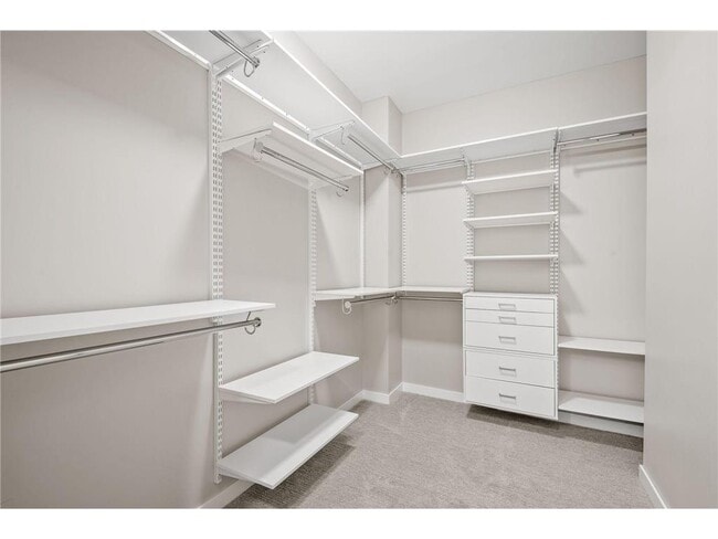 Building Photo - 497 S Marquette Ave