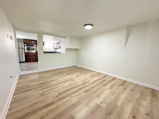 Building Photo - 411 Sapphire Way