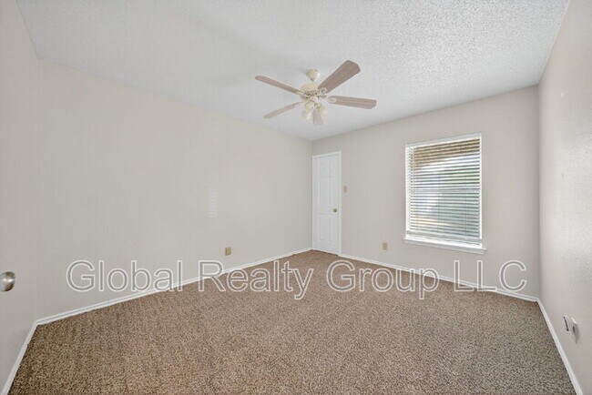 Building Photo - 3580 Olde Moss St