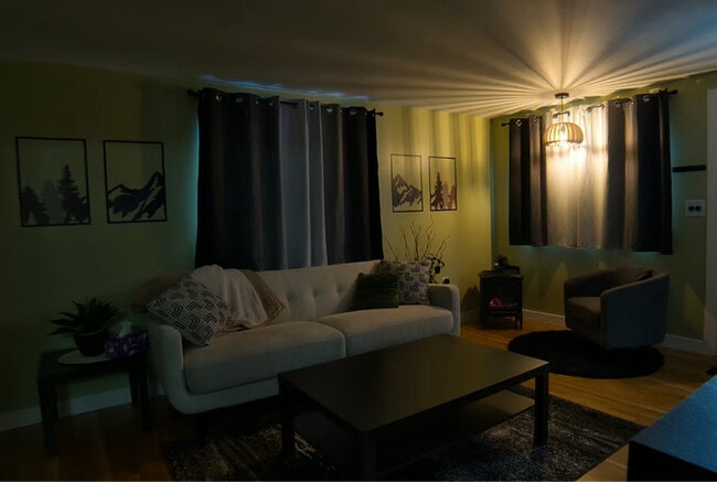 Building Photo - 308 N Foote Ave