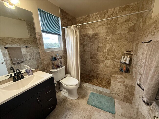 Building Photo - 4410 SW 82nd Way