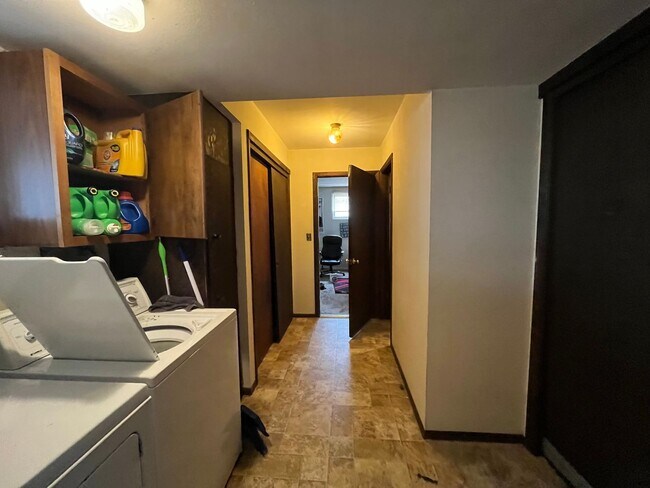 Building Photo - Great House In Fort Collins    OPEN HOUSE ON SATURDAY AUGUST 8TH FROM 12-1PM!!!