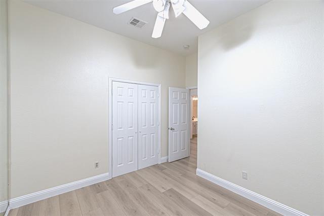 Building Photo - 10601 Robincreek Ln