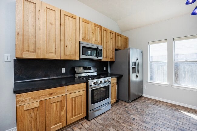 Building Photo - 19423 Arbor Pines Ln