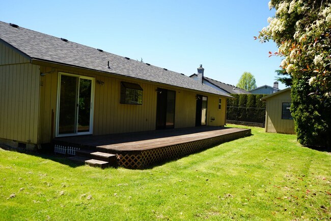 Building Photo - 8506 NE 71st St