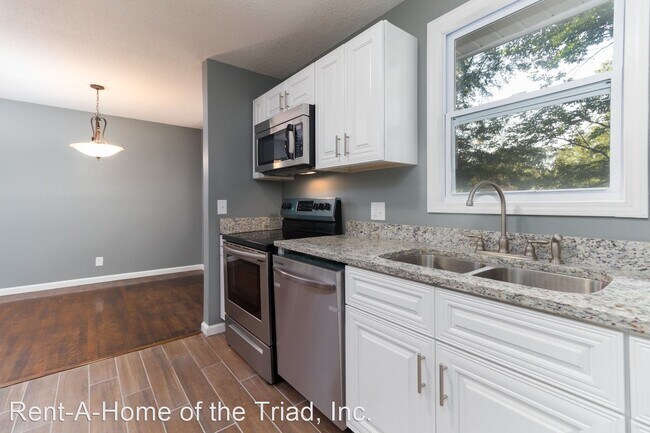 Building Photo - 3 br, 2 bath House - 2517 Netherwood Drive