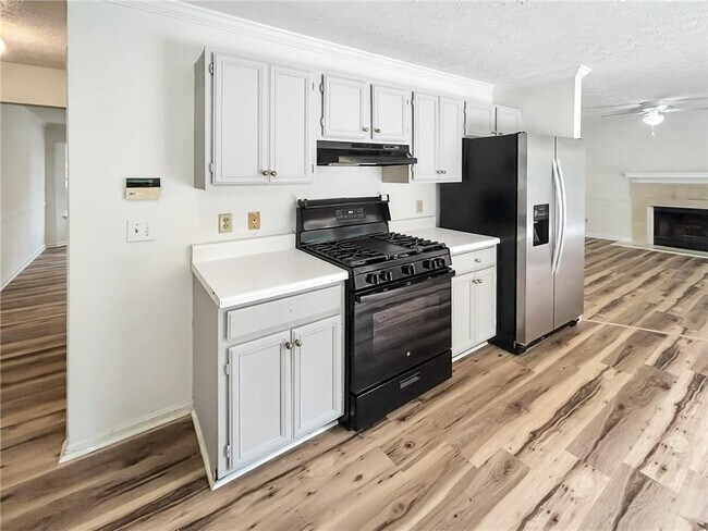 Building Photo - 2945 Georgian Manor Dr