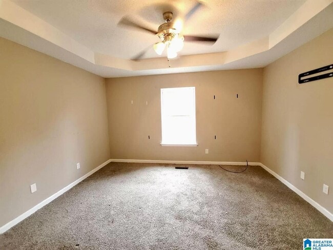 Building Photo - 620 15th Ave NW