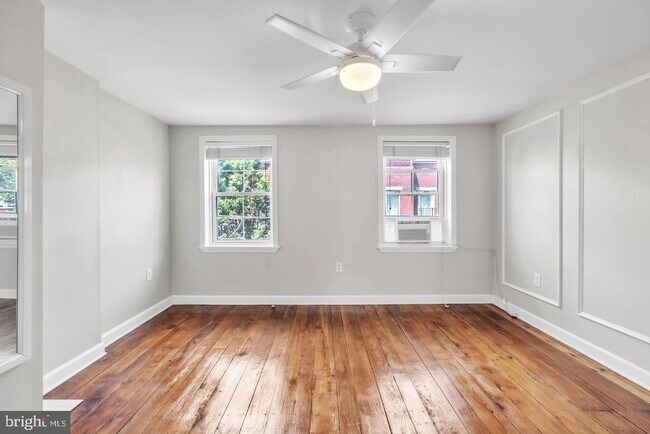 Building Photo - 719 N Uber St