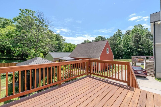 Building Photo - 2804 Cannada Ave