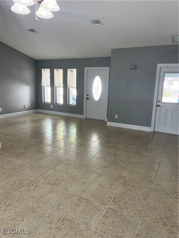 Building Photo - 1412 NE Van Loon Terrace