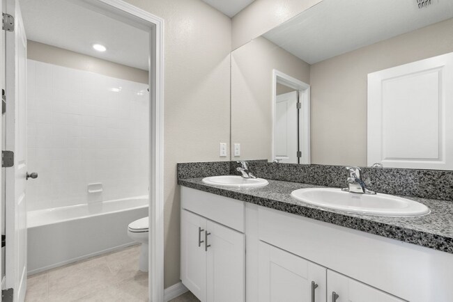 Building Photo - LIKE  NEW 5 Bedroom House for Rent in Epperson Ranch!