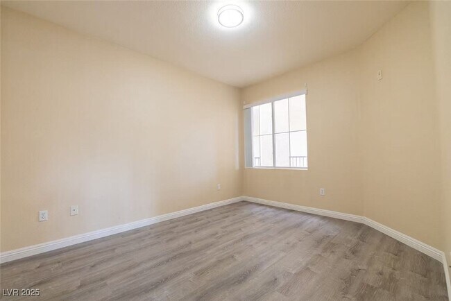 Building Photo - 7127 S Durango Dr