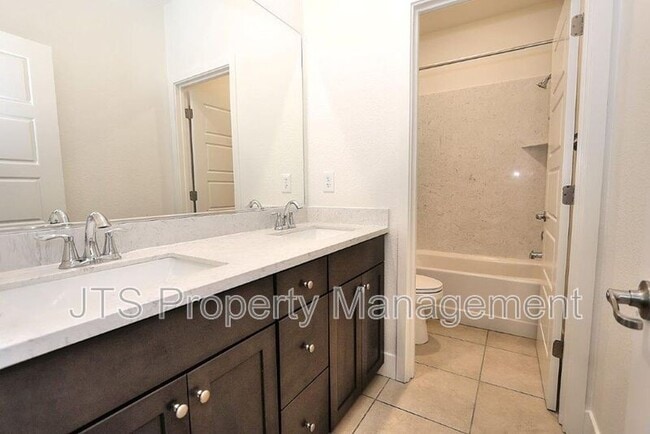 Building Photo - 3513 Birdland Ave