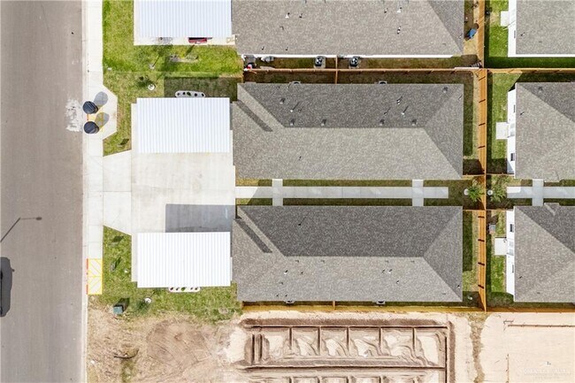 Building Photo - 19 S Xanthia St