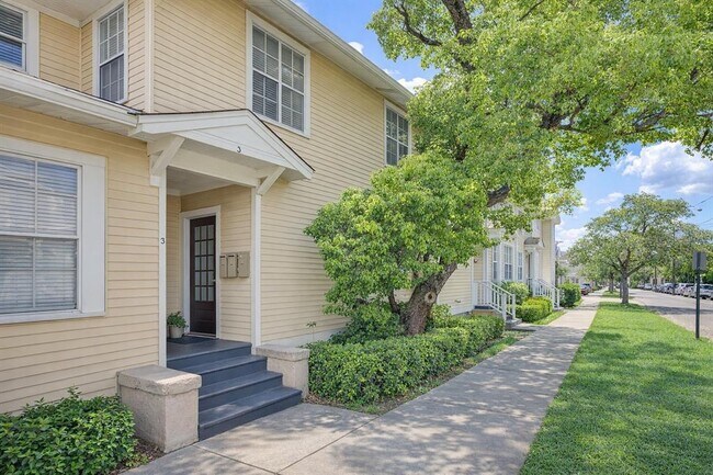 Building Photo - 501 S Magnolia Ave