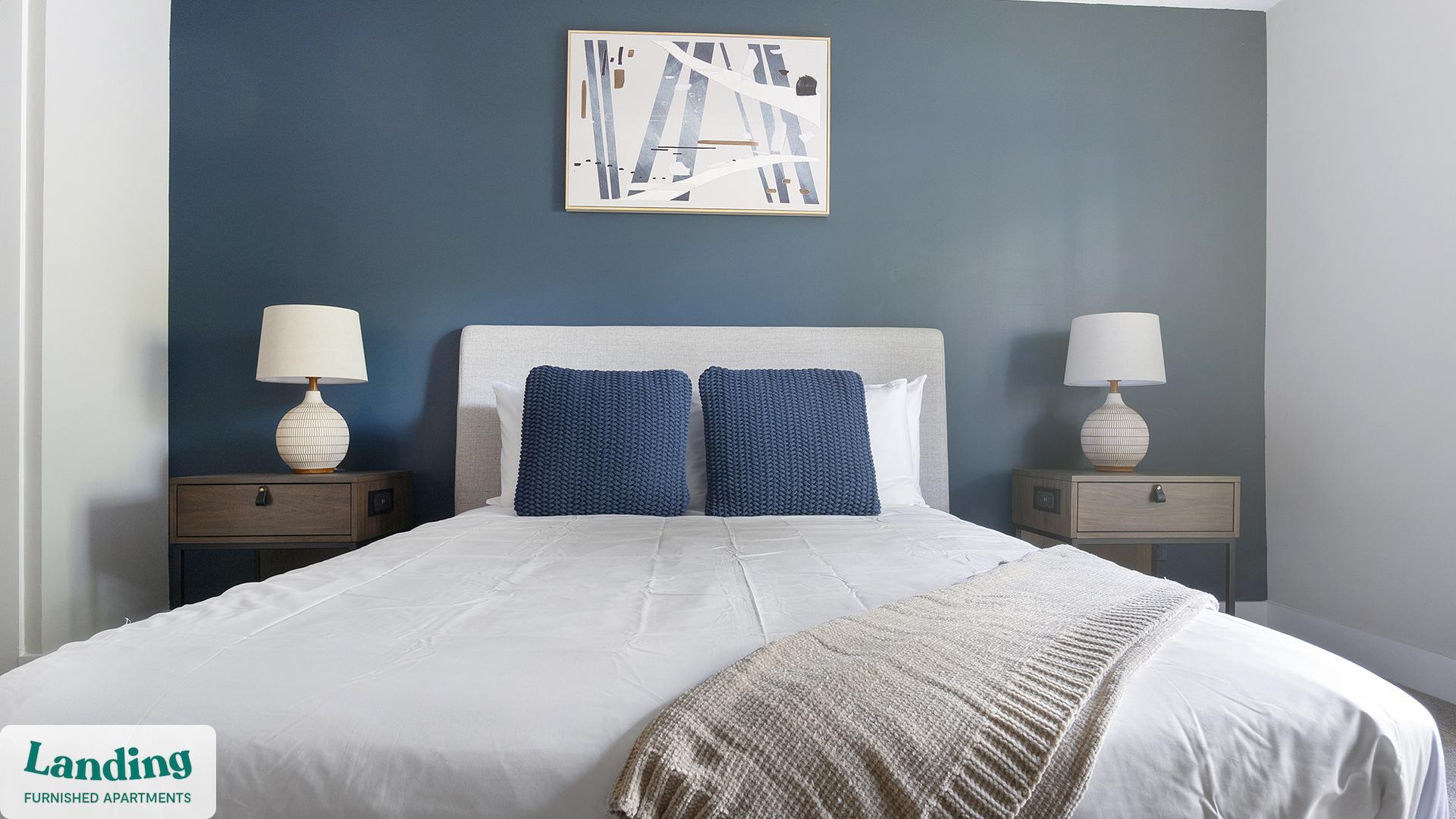 Building Photo - 2000 E Lake Pkwy