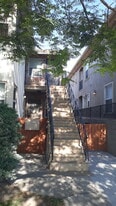 Building Photo - 1420 N Hollywood Way