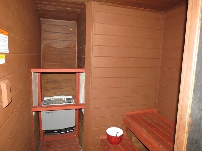 Building Photo - Charming Updated One Bedroom Apartment In North Boulder!