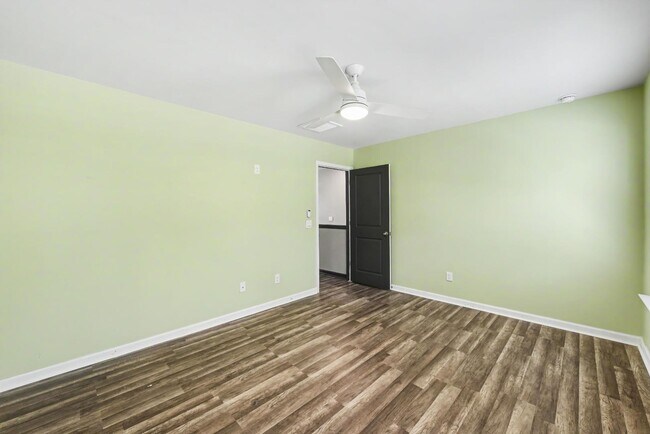 Building Photo - 111 Blossom Wood Ln