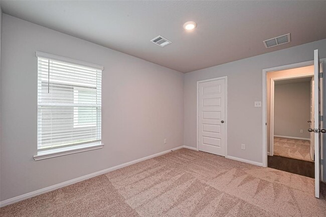 Building Photo - 22548 Cormorant Ct