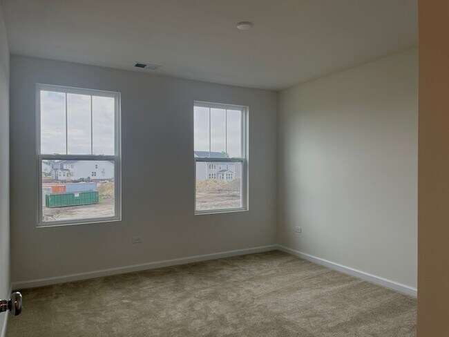 Building Photo - 721 Dropseed Ln