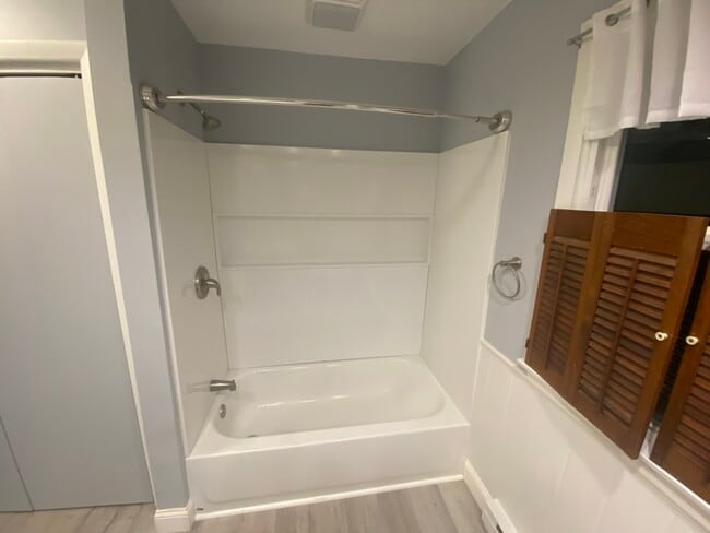 Building Photo - 434 Oldt Rd