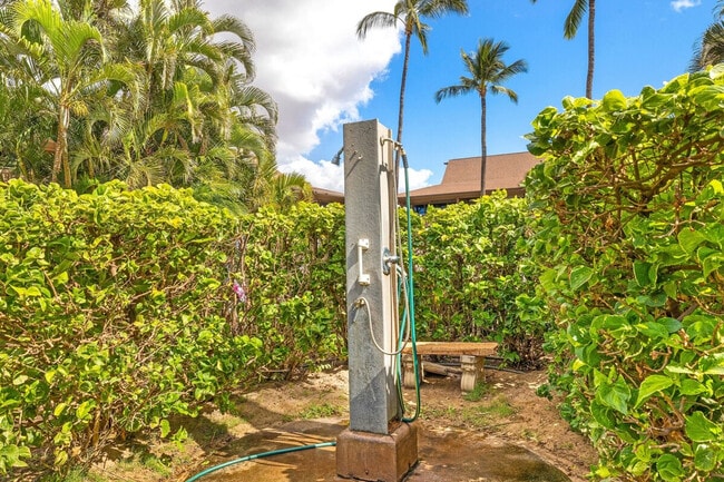 Building Photo - 679 S Kihei Rd