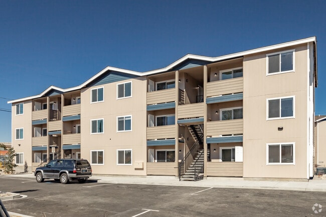 Building Photo - 10 Gentry Way