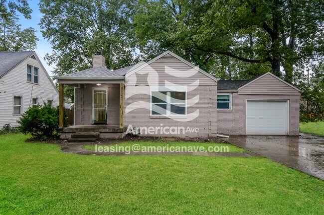 Primary Photo - 3620 N Gladstone Ave