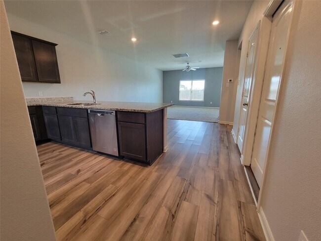 Building Photo - 3012 Villegas Wy