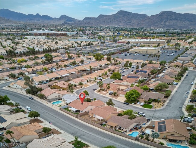 Building Photo - 1056 Kennebunk Cir