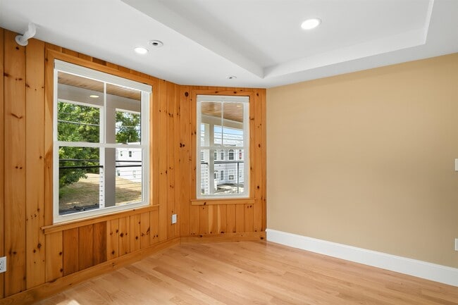 Building Photo - 8 Water St