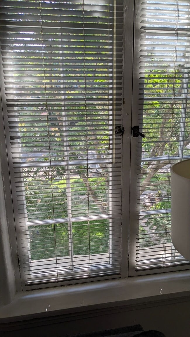 Building Photo - 125 H St