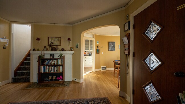 Living Room - 4322 SE 28th Pl