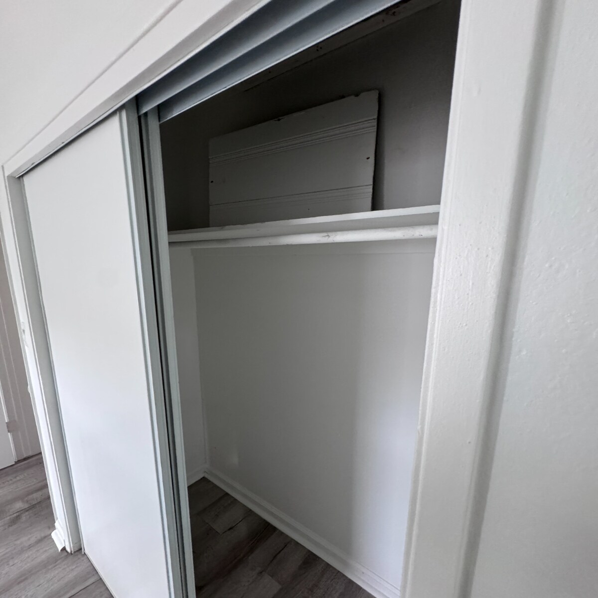 Building Photo - 5527 Radford Ave