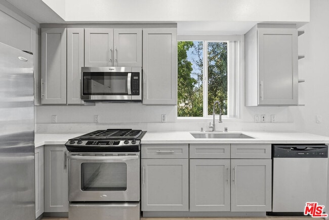 Building Photo - 12920 W Runway Rd