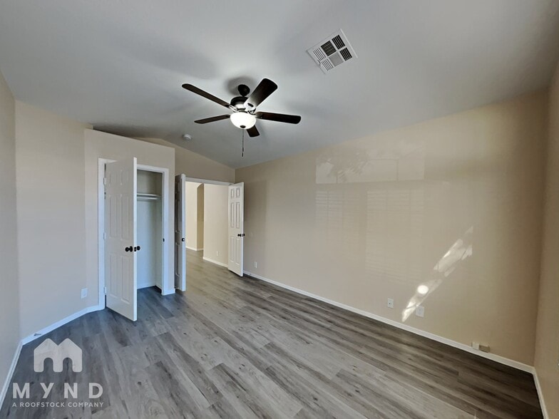 Building Photo - 3415 White Stallion Ct