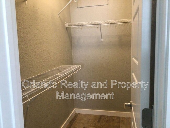Building Photo - 520 Sunrise Dr