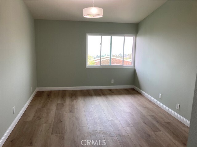 Building Photo - 6542 Ocean Crest Dr