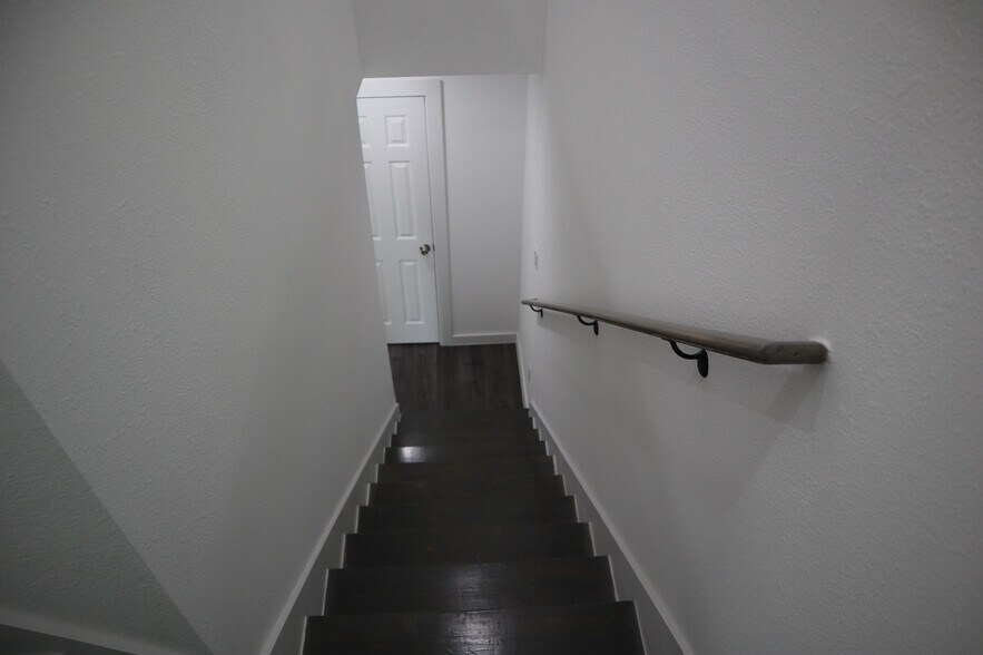 Building Photo - 7413 Shotwell St