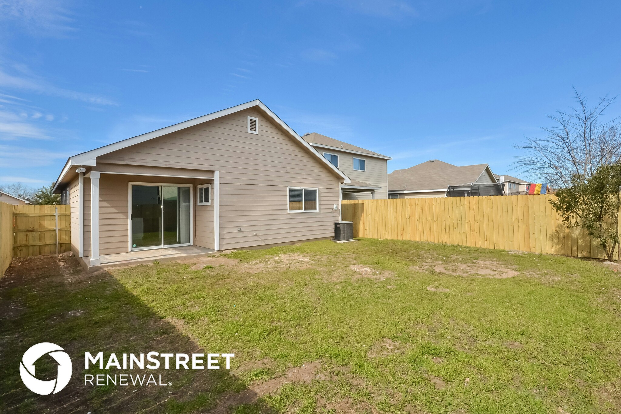 Building Photo - 9318 Maple Silver