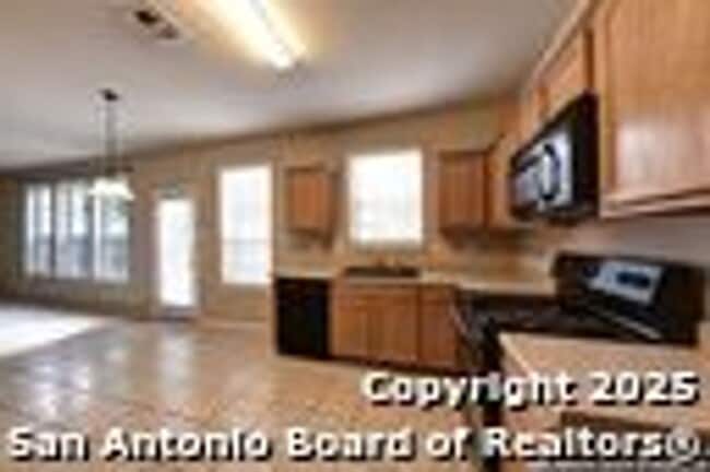 Building Photo - 4914 Roan Brook