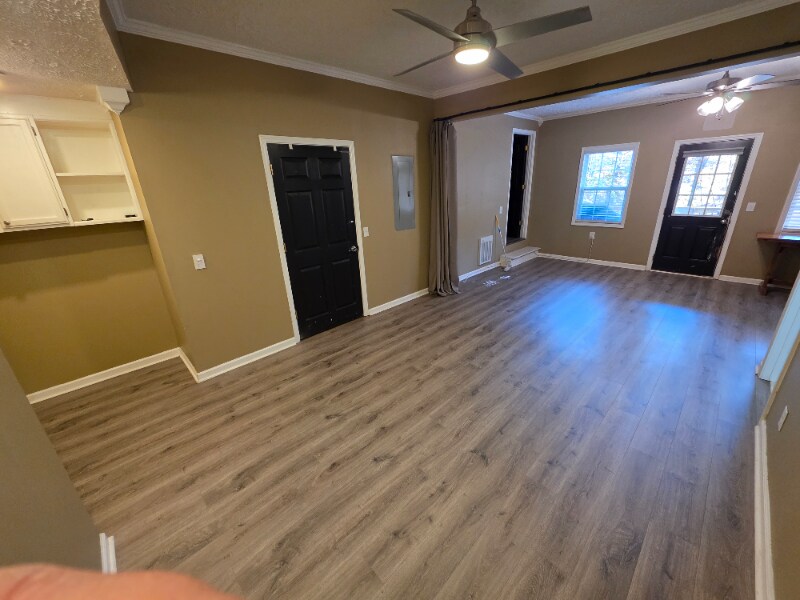 Building Photo - 3374 Royal Oaks Dr